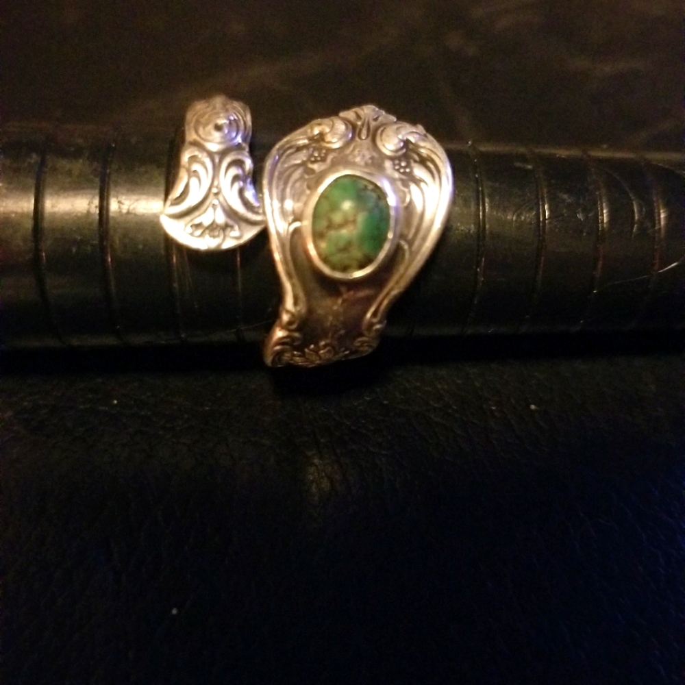 Sterling Silver Spoon Ring w. Stone